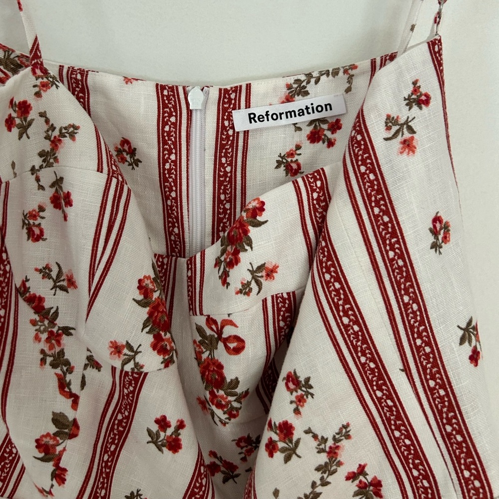 Reformation linen mini dress (size 8)  but fits like a 6 - Picture 2 of 5